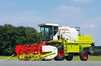 Claas Dominator 130
